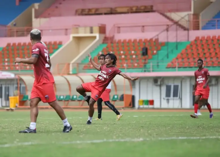 Ladeni Persik Kediri, Persita Perlu Konsistensi