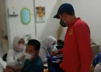 Giliran Masyarakat Ketapang Kota Tangerang Divaksinasi oleh BINDA Banten