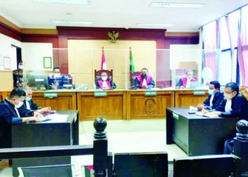 Anak Jual Kulkas Ibu Dituntut 6 Bulan Penjara