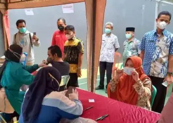 Pemda-BIN Daerah Banten Gelar Vaksinasi di Kota Tangerang ala Hajatan