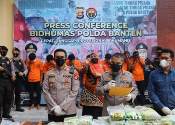 Press Conference kasus penyelundupan narkoba jenis sabu, di Mapolda Banten, Rabu (9/3/2022). (ISTIMEWA)