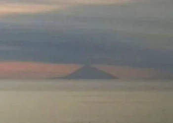 Kondisi Gunung Anak Krakatau. (ISTIMEWA)