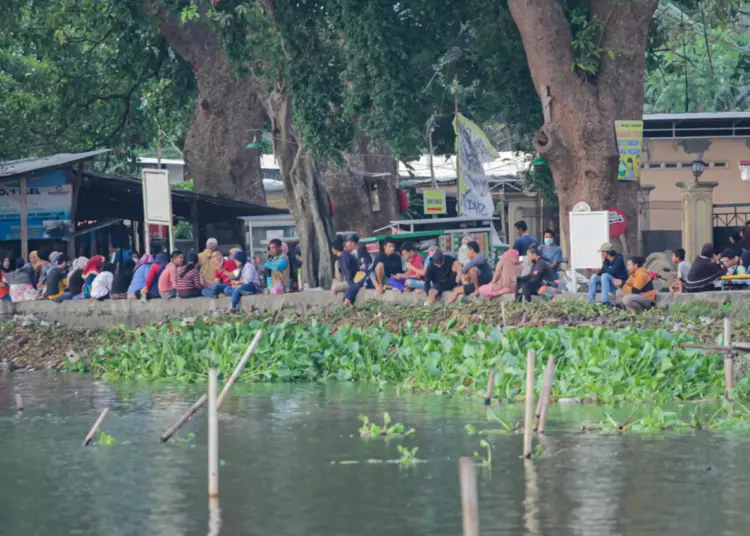 Foto Wisata Situ Cipondoh Ramai Saat Libur Nyepi