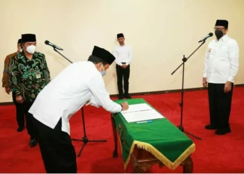 Wahidin Halim Lantik Lima Pejabat Eselon II