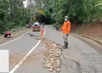 Sempat Ambles, Jalan Lebak - Sukabumi Kembali Bisa Digunakan