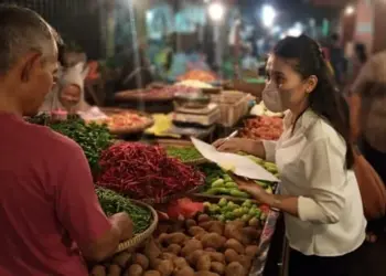 DKP Kota Tangerang Survei Harga Bahan Pokok di Pasar, Cabai Turun Signifikan, Migor Masih Langka