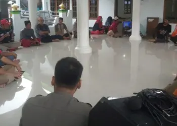 Ngopi Mantab, yang digelar di Masjid Al-Mufilihun, RT 01 RW.05, Lingkungan Cipala, Kelurahan Lebakgede, Kecamatan Pulomerak, Kota Cilegon, Selasa (26/4/2022). (ISTIMEWA)