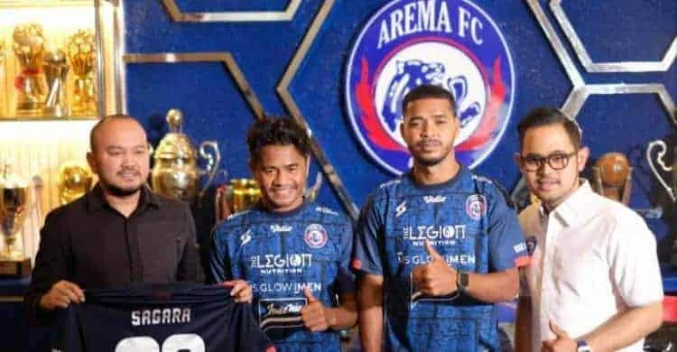 Arema FC Boyong Hanis Sagara, Ilham Armaiyn dan Hasyim Kipuw