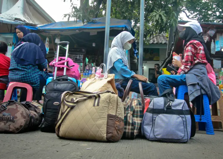 Foto Peningkatan Pemudik di Terminal Poris Plawad Kota Tangerang