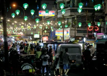 Foto Hiasan Lampion Bertema Ramadan di Pasar Lama Kota Tangerang