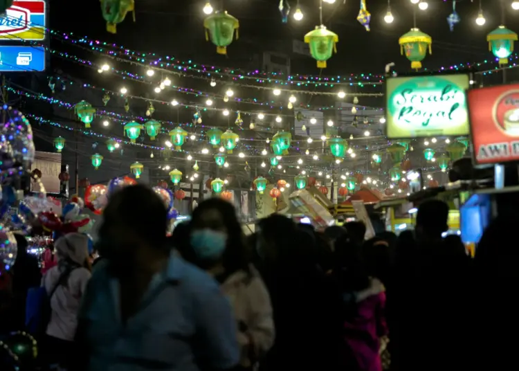 Foto Hiasan Lampion Bertema Ramadan di Pasar Lama Kota Tangerang