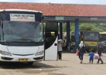 Seminggu Jelang Lebaran, Pemudik di Terminal Mandala Lebak Masih Sepi