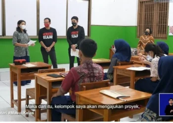 Jadi Guru Tamu, Mendikbudristek Masuk Kelas Bersama Desta