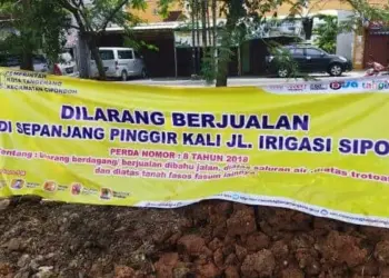 Pedagang Kali Sipon Cipondoh Diminta Isi Kios, Larang Berjualan di Pinggir Kali