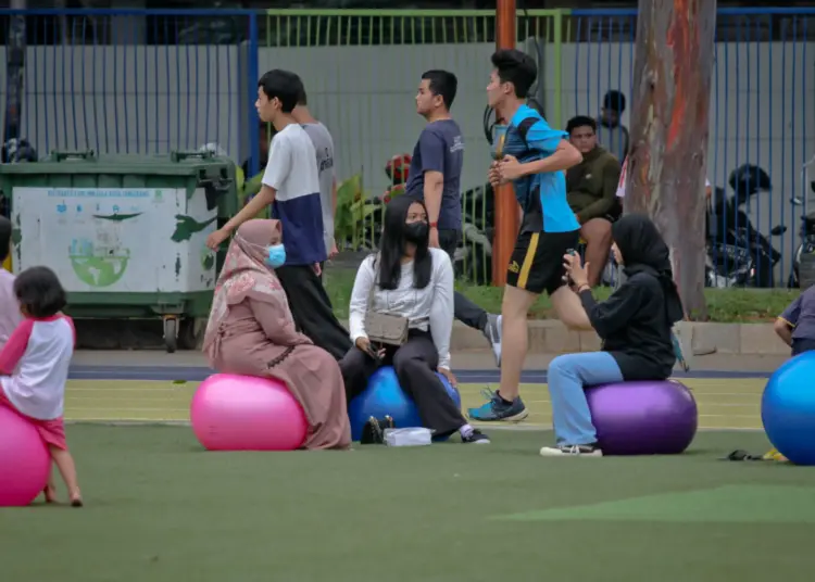 Foto Bermain di Alun-alun Kota Tangerang Saat Libur Sekolah