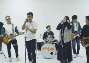 Lirik Lagu Kamu Gila – Kangen Band