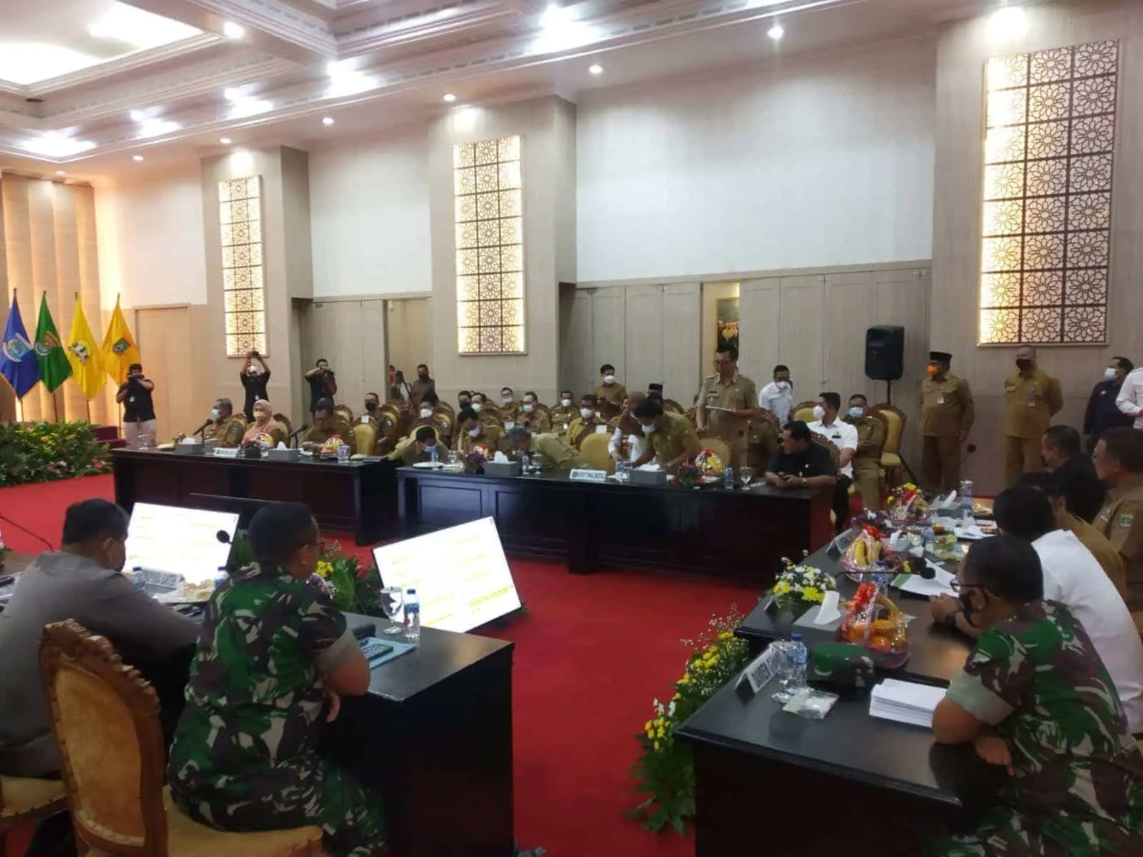 Suasana penandatanganan, berita acara kesepakatan komponen pembagian beban pembiayaan Pilkada serentak tahun 2024, di Pendopo Gubernur Banten, Selasa (30/8/2022). (LUTHFI/SATELITNEWS.ID)