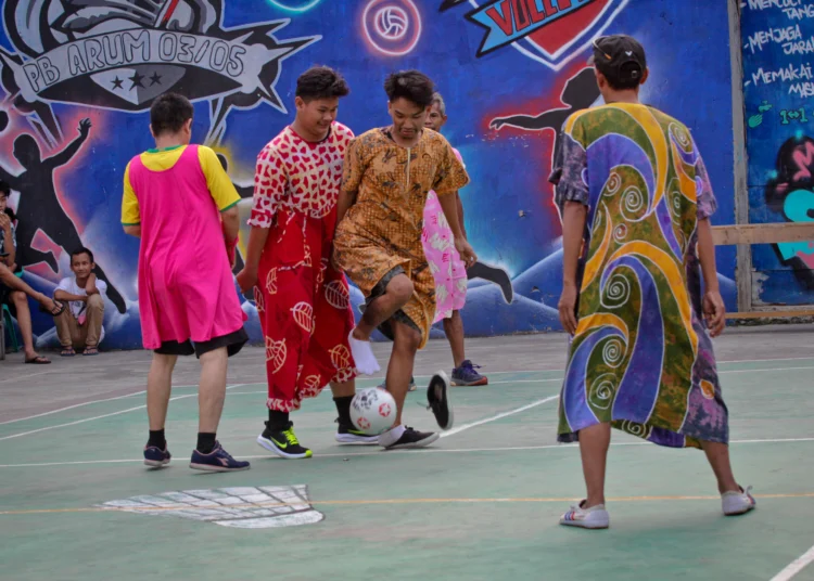 Foto Serunya Lomba Bola Daster HUT RI di Karawaci