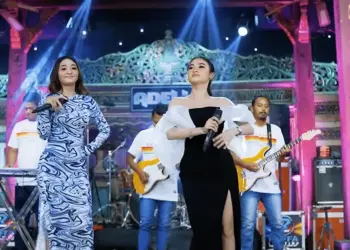 Lirik Lagu Minyak Wangi - Difarina Indra Feat Arlida Putri