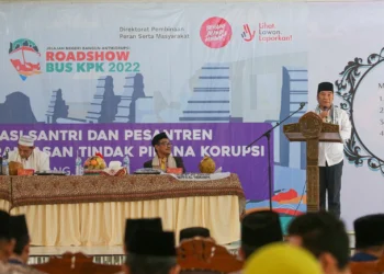 Roadshow Bus KPK Sambangi Ponpes Al Mubarak Kota Serang