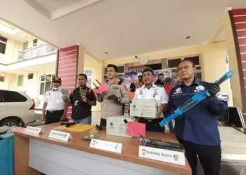 Polres Lebak Bekuk Pencuri Spesialis Baterai Lampu PJU