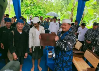 KSAL Laksamana TNI Yudo Margono saat mengunjungi Lebak beberapa waktu lalu. DOKUMEN