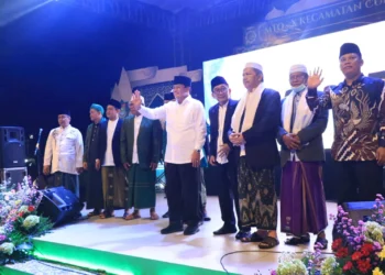 Sekda Beri Hadiah Umrah Untuk Warga dan Panitia MTQ Curug