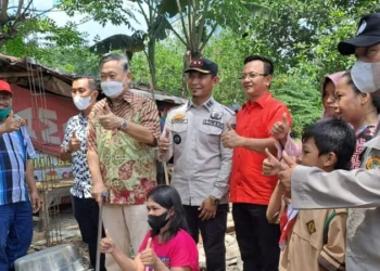 Anggota DPRD Kota Tangerang Ini Bangun Posyandu dan Bedah Rumah Tak Layak Huni