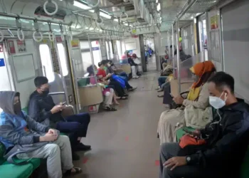 Tarif KRL Tidak Naik Hingga 2023, Masyarakat Miskin Disubsidi