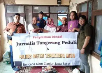 Jurnalis Kota Tangerang Serahkan Donasi untuk Warga Terdampak Gempa Cianjur