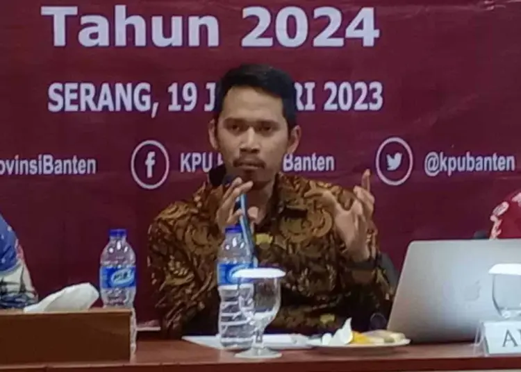 Komisi Pemilihan Umum (KPU) Provinsi Banten, melaksanakan uji publik terhadap rancangan penataan Daerah Pemilihan (Dapil) dan alokasi kursi anggota DPRD Provinsi Banten, pada Pemilu tahun 2024 pasca putusan Mahkamah Konstitusi (MK) Nomor 80/PUU-XX/2022, perihal pengujian Undang-Undang Nomor 7 tahun 2017 tentang, Pemilihan Umum (Pemilu) terhadap Undang-Undang Dasar Negara Republik Indonesia Tahun 1945. (LUTHFI/SATELITNEWS.COM)