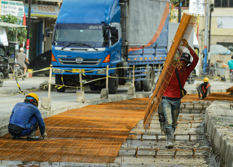 Foto Perbaikan Jalan Raya Prancis Kabupaten Tangerang