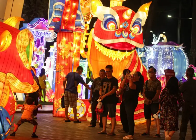 Foto Gemerlap Lampion di Mal Living World Alam Sutera