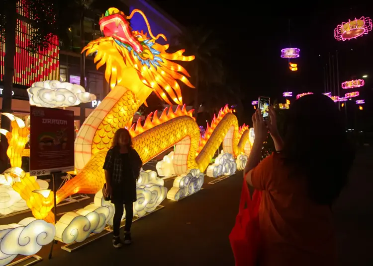 Foto Gemerlap Lampion di Mal Living World Alam Sutera