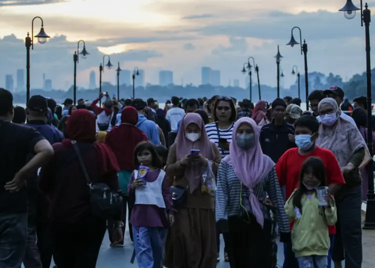 Foto Liburan Imlek di Kawasan Situ Cipondoh