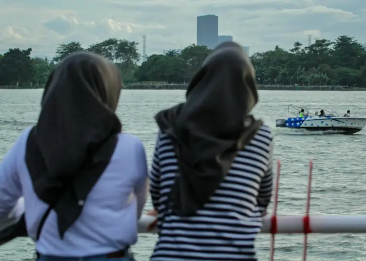 Foto Liburan Imlek di Kawasan Situ Cipondoh