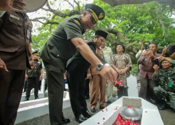 Foto Peringatan Peristiwa Pertempuran Lengkong di TMP Taruna