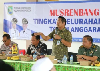 Pembangunan Fisik Masih Menjadi Aspirasi Masyarakat Kelurahan Cipondoh