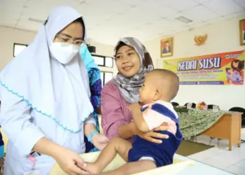 Edukasi Stunting Pada Anak Kota Tangerang Melalui Kedai Susu