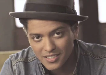 Lirik Lagu Bruno Mars - Just The Way You Are