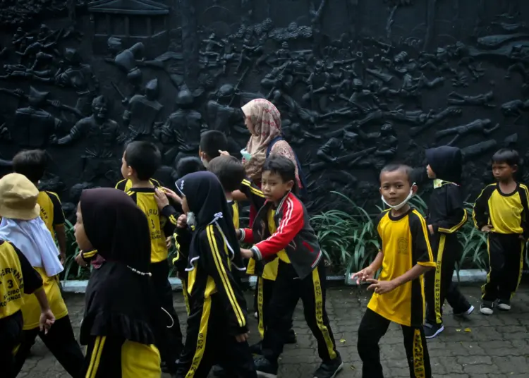 Foto Pengenalan Sejarah Sejak Dini di Museum Juang TMP Taruna