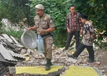 Digerus Longsor, Bangunan Dapur Ponpes Nurul Faizin Lebak Ambruk