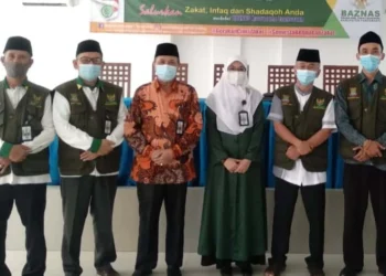 Eny Suhaeni, bersama Ketua dan jajaran pengurus Baznas Kabupaten Tangerang. (ISTIMEWA)