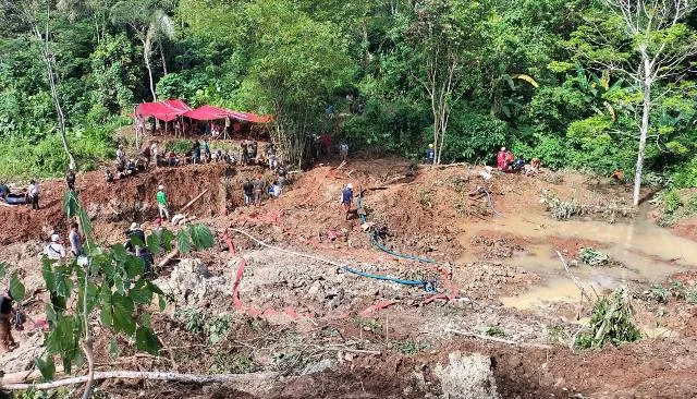 Lansia Berikut Gubuknya di Lebak Diduga Tertimbun Longsor