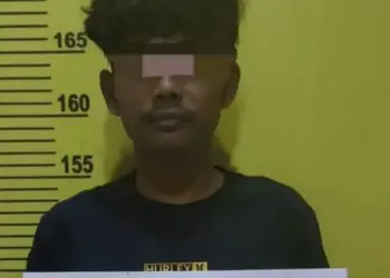 DITANGKAP: Tersangka pemerkosaan berinisial MIM (16), warga Kecamatan Jambe setelah ditangkap pihak Kepolisian Tigaraksa. (IST)