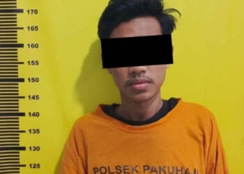 Sok Gagah Konvoi Bawa Celurit, Remaja Ini Langsung Culun di Hadapan Polisi