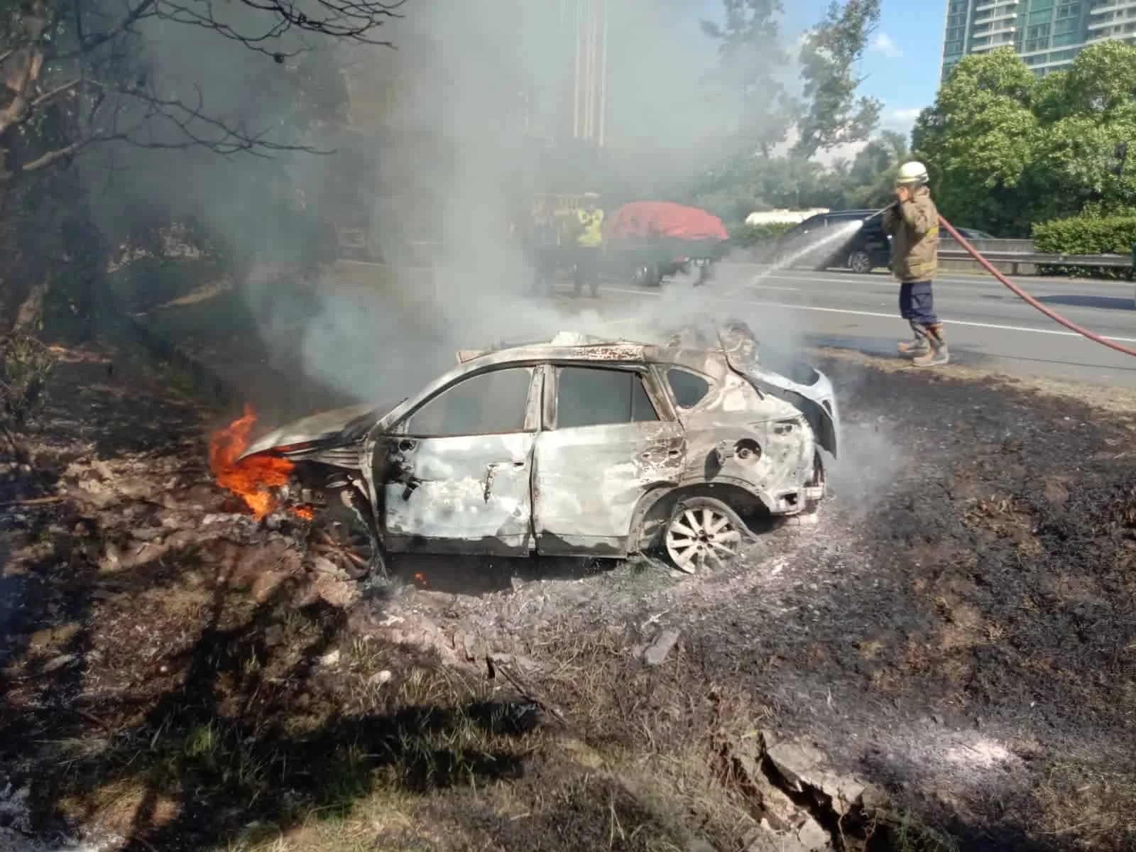 Pengemudi Mobil Tewas Terbakar di Tol Tangerang–Jakarta