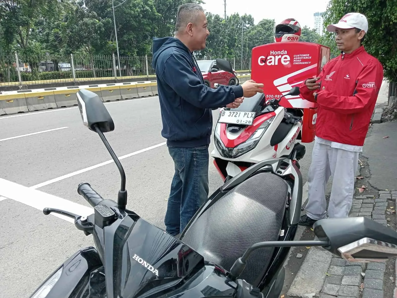 Layani Pemudik, PT Wahana Makmur Sejati Siagakan Bale Santai Honda