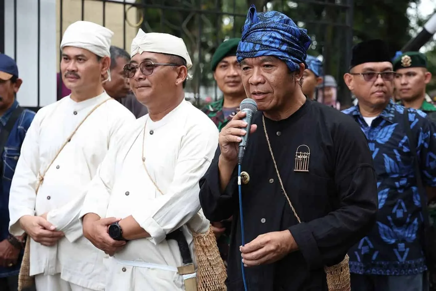 Pj Gubernur Banten Al Muktabar, terima rombongan Seba Gede Baduy, Sabtu (29/4/2023). (ISTIMEWA)