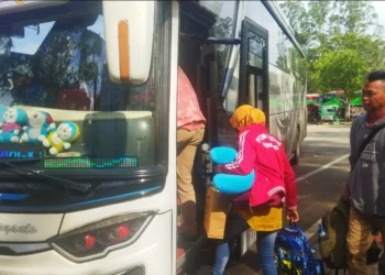 Harga Tiket Bus Di Terminal Poris Pelawad Mulai Naik